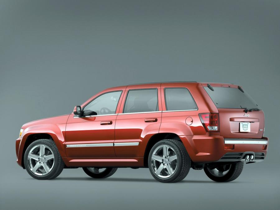  Jeep Grand Cherokee SRT8 2006 года  (фото 23 из 24)